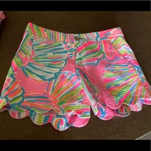 NWOT Lilly Pulitzer Buttercup shorts in size 00